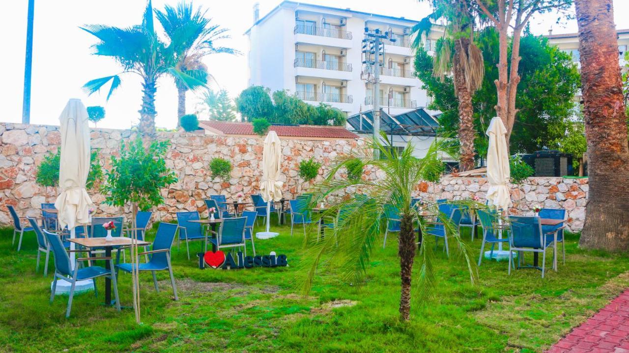 Alessia Hotel Hotel & Spa Side Exterior photo